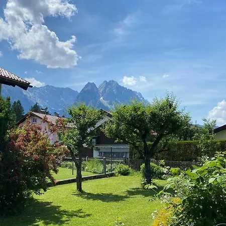 Haus Mit Wunderschoenem Ausblick Und Garten Garmisch-Partenkirchen Exterior photo