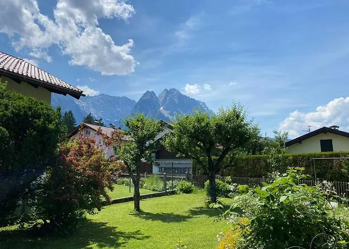 Haus Mit Wunderschoenem Ausblick Und Garten
